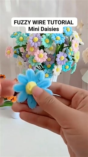 Fuzzy Wire Flower Tutorial (Mini Daisies ) #fuzzywireflower #pipecleanerflowers #tutorial #tutorialsvideos #flowers #flowermaking #MiniDaisy #daisy #daisies #reelsvideoシ #reelsviralシ #trendingreelsvideo #trendingvideo #trendingnow #viralvideo #crafting #handmade #craft #handmadewithlove #fblifestyle | It's all about Arts