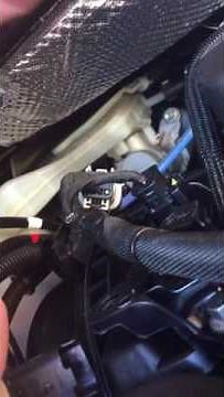 Ford 2.0 TDCI 150 180 185 Camshaft sensor plug removal