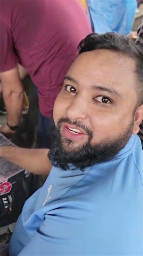 Ordinary people are happy to eat at Mizan's buffet
