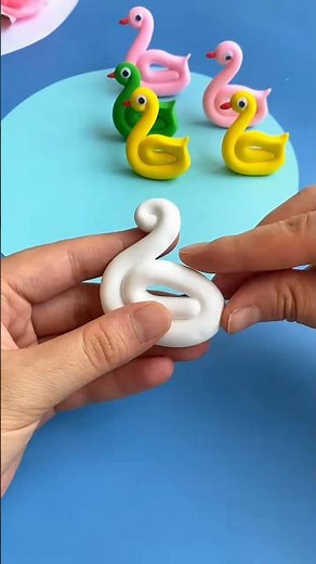 Duck making clay crafts #diy #clay #clayclay #clayart #claylove #clayvedio #handmade #craft #shorts