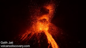Anak Krakatau Paroxysmal Eruption at Night