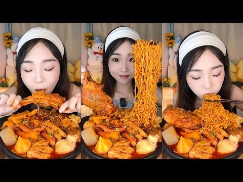 Chicken Noodles Mukbang 🍜🍗 | Spicy & Savory ASMR Eating Show