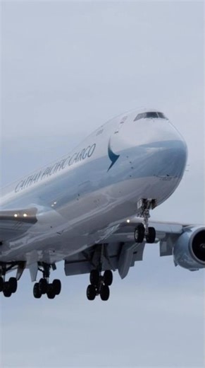 Cathay 747-8 at Anchorage