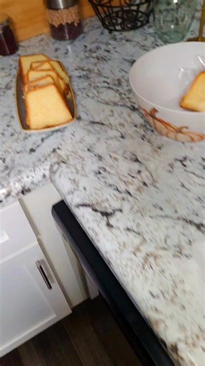 5.6K views · 56 reactions | How I wrap and freeze my leftover #poundcake #cake slices using 5x7 self sealing bags #cakestagram | Mama Sofana's Buttercream Dreams | Facebook