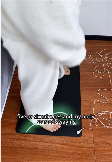 Grounding Mat Reviews: Pain Relief for Hypermobile Bodies