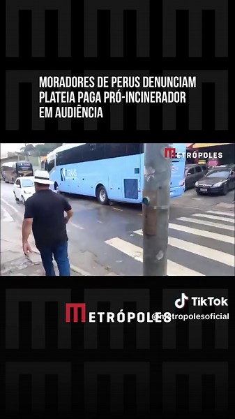 Moradores de #Perus, na zona noroeste de #SãoPaulo, afirmam que pessoas de outras regiões chegaram em ônibus fretados para participar da audiência pública que debateu a instalação de um incinerador de lixo no bairro, nesta terça-feira (31/3). Segundo as denúncias, o grupo teria sido pago para manifestar apoio ao projeto. Vídeos enviados ao Metrópoles mostram os ônibus usados para levar os supostos apoiadores do incinerador ao Centro Educacional Unificado (CEU) Perus, onde ocorreu a audiência púb