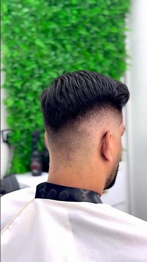 “Ultimate Men’s Haircut Tutorial: Step-by-Step Guide to the Perfect Fade | Pro Barber Tips”