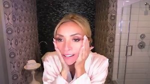 Giuliana Rancic knows a thing or two about clean beauty. The Fountain of Truth founder shows us her night time routine to maintaining that glowing skin! http://gohsn.co/vwveas #HSNBeautyConfidential | HSN