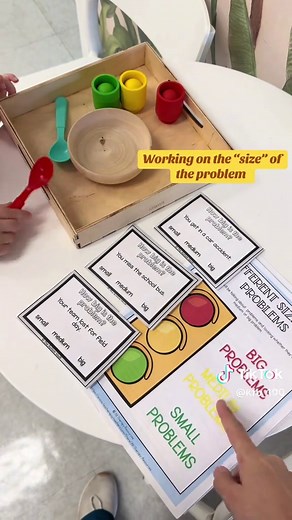Problem Size: Red Light, Yellow Light, Green Light for Kids