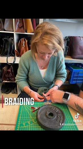 How to braid a leather bracelet, join my workshops 👊🏻.