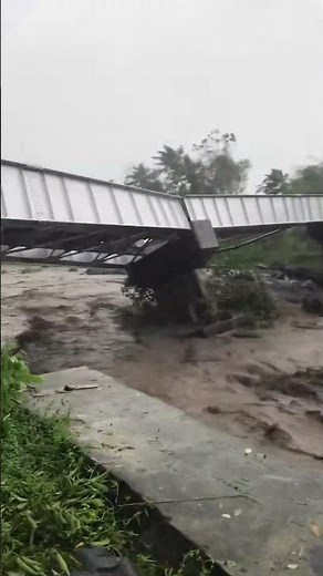 PNR Railway, Boundary of Maipon and San Rafael Guinobatan, Albay 🚊 #bagyongUwan