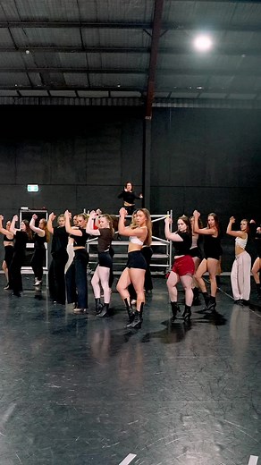 Dance Rehearsals for RUN THE WORLD (Girls)