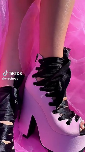 Ballet Bae Platform Boots: Stylish Pink and Black Design