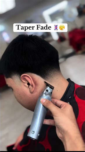 Taper fade 😮‍💨🚀#taper #barber #956 #texas #haircut