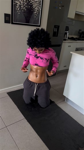 27K views · 926 reactions | Abs circuit workout  15 reps x 3 sets!  let’s sculpt that core!  #Fitness #foryouシpage #trendingreels #trending #fitnessmotivation #sgfit #workout | Sharon Gambu | Facebook
