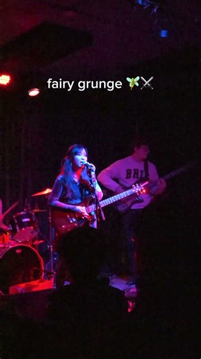 Special Hug live in Brooklyn 🖤 #indierock #grunge #emo #livemusic #altrock