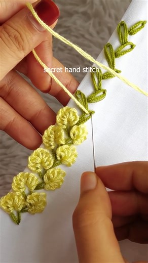 SecretHandStitch on Instagram: "simple lace design"