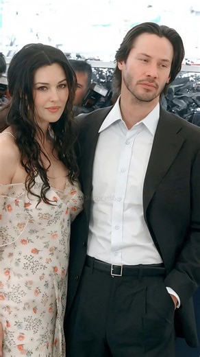 Keanu Reeves is known for being a discreet person and extremely protective of his private life. #usa #EEUU #viralchallenge #celebrity #family #husband #song #KeanuReeves #movie #hollywood | Jhon Joseph Fransua