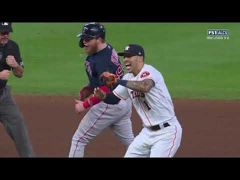 STRIKE EM OUT THROW EM OUT!!! Astros pull off HUGE double play to hold on to lead!