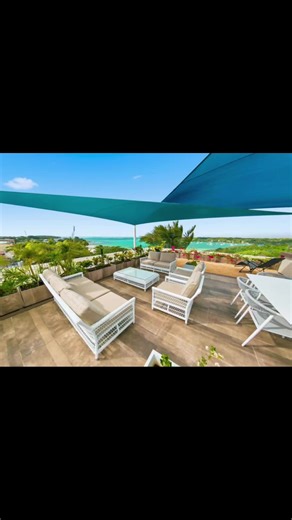🏠 Rent: Penthouse, 3 bedrooms, East, Trou d’Eau Douce 💵 Price: 130,000 MUR/month 🛋 Interior features: — 3 ensuite bedrooms — Fully equipped kitchen — Luxury bedding — Elevator access 🌴 Exterior features: — Direct access to the beach — Amazing sea views — Private rooftop — Private pool — Rooftop BBQ & lounge area — Common swimming pool — Private underground parking 📍 — Beach, lagoon, shops, restaurants 💡 Utilities are paid separately, 3,000–6,000 MUR
