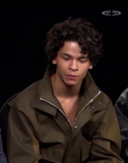 D'Pharaoh Woon-A-Tai on playing writer/director Ray Mendoza in Warfare | Cineplex