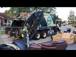 Groot Mack MRU McNeilus Rear Loader Garbage Truck Packing Massive Bulk Pile
