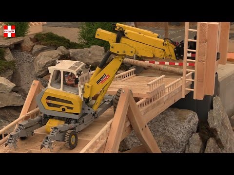 AMAZING RC MENZI MUCK WALKING EXCAVATOR
