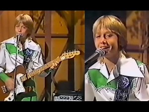 Keith Urban singing Dolly Parton's AppleJack 1978