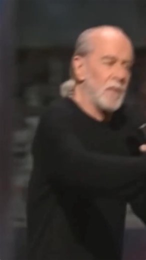 George Carlin really knew how to turn everyday stupidity into a comedy masterpiece 😂🎤🤣 #CarlinStyle #ComedyClassics #StandupFans #FunnyGenius