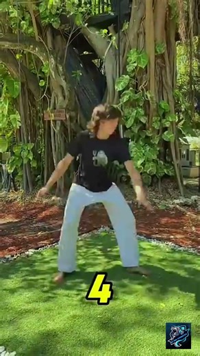 Backflip how to, the EASY way✅ #backflip #tutorial #fitness#Backflip #Gymnastics #YouTubeShorts