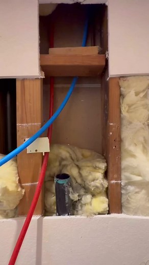 Oatey Centro 2 Washing Machine Box rough-in using ABS Black Cement 🙌 . 📹: @hdplumbers | Oatey