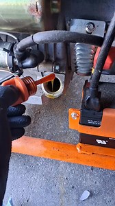 Wow this oil is thick! What oil grade are you running in your generator for winter use? #generator #generac #coleman #honda #Westinghouse #oil #fbreelsfypシ゚viralfbreelsfypシ゚viral #fypviral #onsiteservice #reelschallengereelschallenge #igreels #ftppppppppppppppppppppppppviralシ #chatgpt #winteroil #fblifestylechallenge | Affordable Small Engine Repair LLC