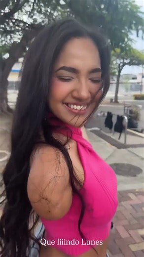 DAE LAK triple amputee one leg armless girl #noarms #doublearmamputee #oneleggirl #DSD