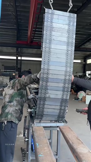 Efficient Chain Slat Conveyor Systems for Industrial Use