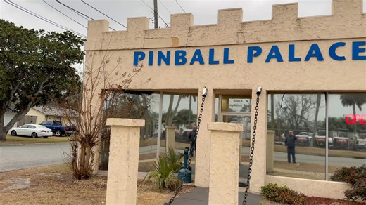 A little snow flurries ! | The Pinball Palace