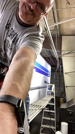 Strip Penske and Install Temco Logistics Box Truck