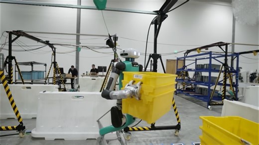 全球首家人形机器人超级工厂RoboFab投产