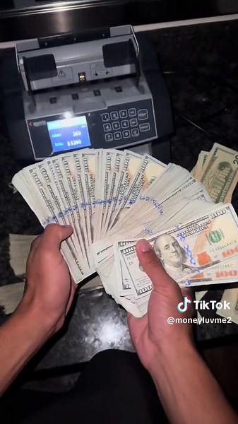 the risk (@moneyluvme2)’s video of how to stop money from molding