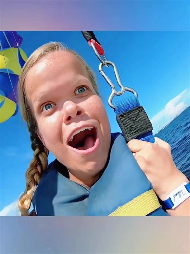 Flying Anna#7littlejohnstons #usa #tiktok #johnston #tvshow