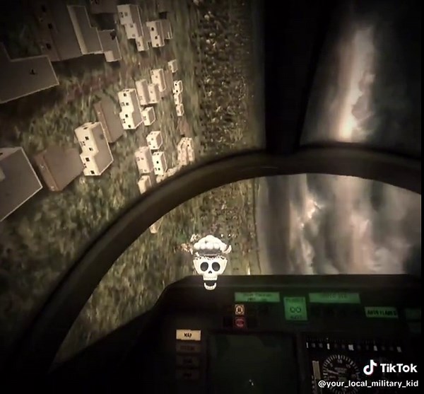 Right through #cool #fypシ #military #america #jets #airforce #vr #game #vrgame #warplanes #trick #plane #risk