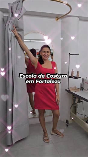 Escola de Moda SocorroMonteiro | Curso Costura | Curso Modelagem on Instagram: "Turmas iniciando! . Temos mais de 10 cursos de moda para você. . Confira nossos cursos: . - Costura - Modelagem (Feminina, Moda íntima e praia, Infantil, fitness) - Desenho de Moda - Planejamento de Coleções - Audaces - Costura Criativa - Bordado - Ateliê Kids - Costura para crianças . Entre em contato através do link em nosso perfil. . Estamos em Fortaleza em duas unidades Unidade Manoel Sátiro Unidade Sul - Luciano