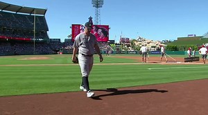 Carlos Rodon blows kisses to the fans booing him after today's awful start -- that's a quick way to become a villain! | Fireside Yankees - Empire Sports Media