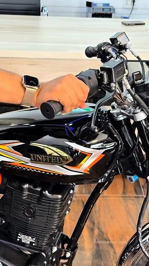 2.8M views · 28K reactions | Electric bike  #honda125 #bikelife #bikeride #bikelover #bikers #bike #bikerstyle #bikersofinstagram #honda #foryouシpage #foryoupageviralシ゚ #foryoupagereels #NewModel2025 #flypシ #foryoupageシ #technology #forextrading #fly #125k | Chaudhary Traders | Facebook