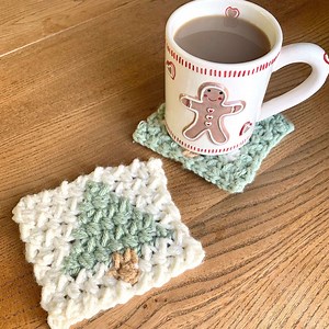 Free Crochet Christmas Tree Coaster Pattern - Cosy Rosie Crochet