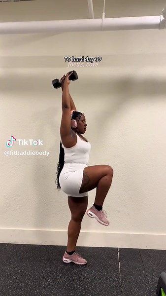 The best core move 🙌🏾 #coreworkout #coreexercises #75hard #workoutwithme #gymworkout