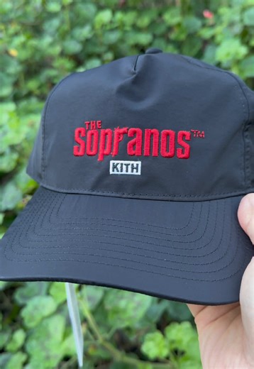 New running hat for 2026! Bring on the long runs! #running #kith #sopranos #marathontraining #unboxing @Kith