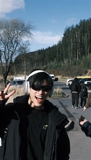 Daniel Leung on Instagram: "pov: building @hannovae @keyfloeai & @springracks"