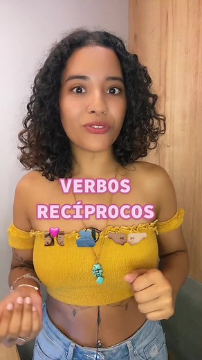Kissing in Spanish ✨ #spanishverbs #spanishvocabulary #spanishteacher #spanishlessons #fyp