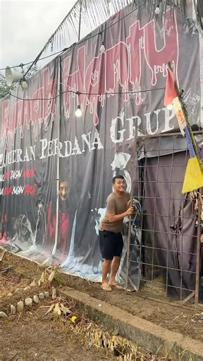 Open The Door #shorts #trending #funny #subscribe