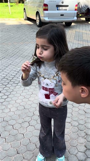 ÜFLE BAKALIM ELİF😊😊 #keşfet #funny #ytdayibenionecikarnolur